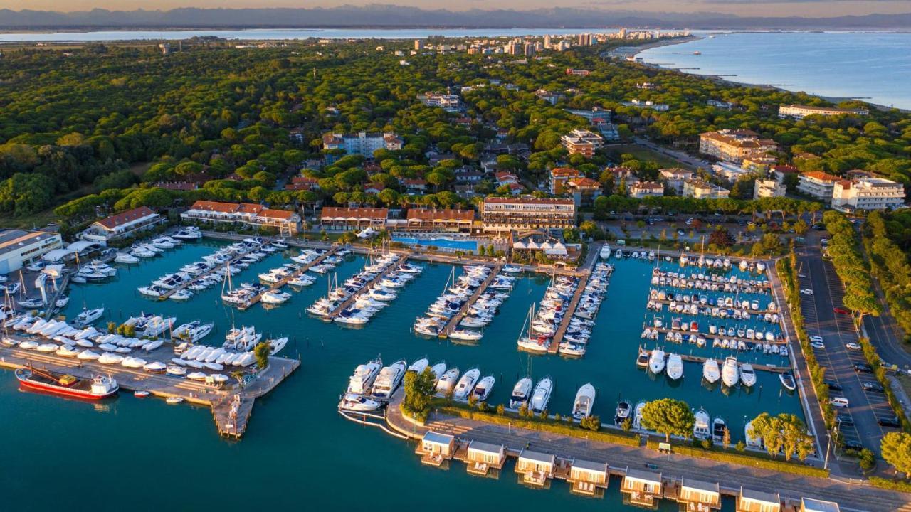 Marina Uno View Apartment Lignano Sabbiadoro Eksteriør bilde