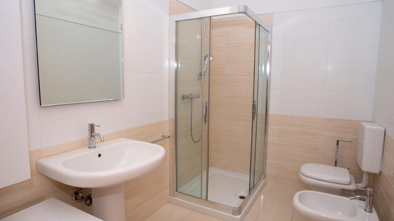 Marina Uno View Apartment Lignano Sabbiadoro Eksteriør bilde